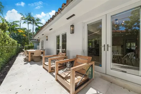 6925 Tordera Street Coral Gables FL 33146
