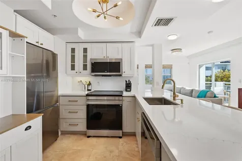 1040 10th Street Miami Beach FL 33139