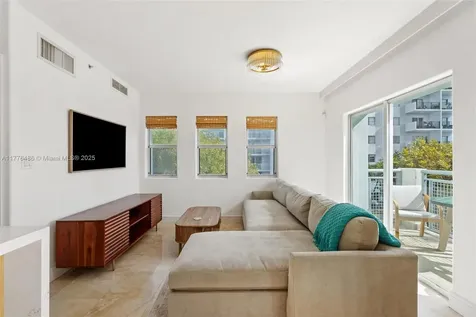1040 10th Street Miami Beach FL 33139