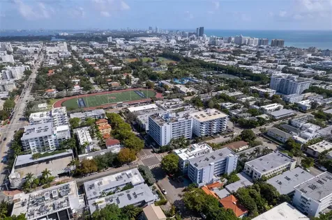 1040 10th Street Miami Beach FL 33139