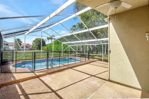 7547 Springfield Lake Drive Lake Worth FL 33467