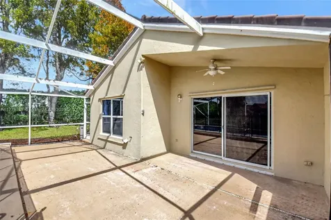 7547 Springfield Lake Drive Lake Worth FL 33467