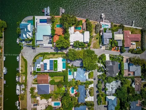8800 N Bayshore Drive Miami FL 33138