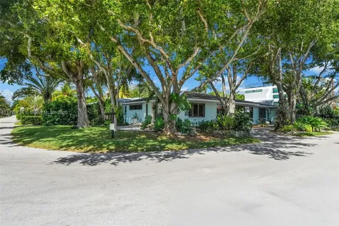 8800 N Bayshore Drive Miami FL 33138