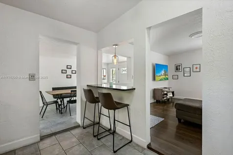 2501 Weber Orlando FL 32803