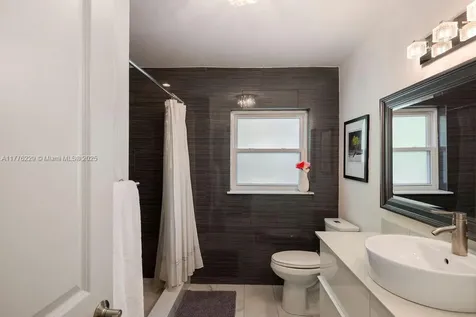 2501 Weber Orlando FL 32803