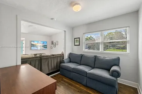 2501 Weber Orlando FL 32803