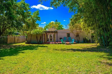 2501 Weber Orlando FL 32803