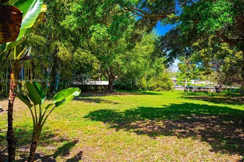 2501 Weber Orlando FL 32803