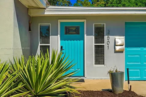 2501 Weber Orlando FL 32803