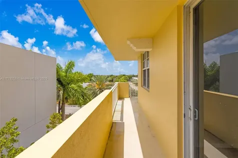 215 SW 42nd Avenue Miami FL 33134