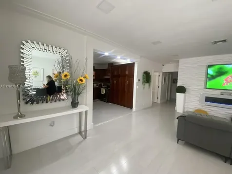 291 Circle Drive Hialeah FL 33010