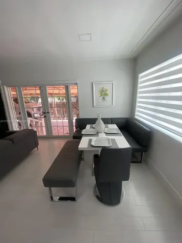 291 Circle Drive Hialeah FL 33010