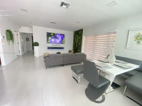 291 Circle Drive Hialeah FL 33010