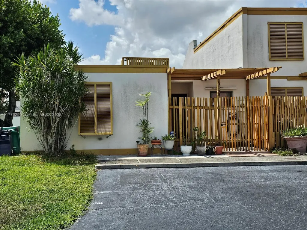 13186 SW 10th Lane Miami FL 33184