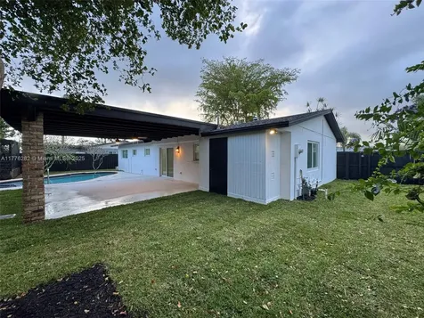11571 SW 121st Avenue Miami FL 33186