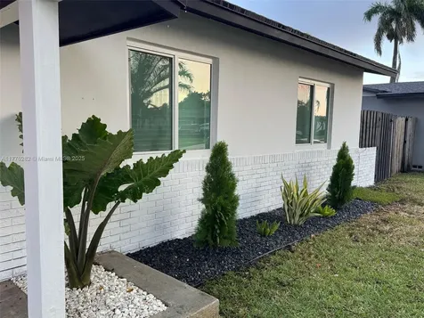 11571 SW 121st Avenue Miami FL 33186