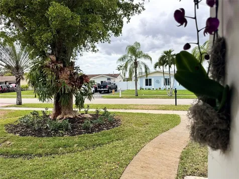 11571 SW 121st Avenue Miami FL 33186