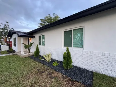 11571 SW 121st Avenue Miami FL 33186