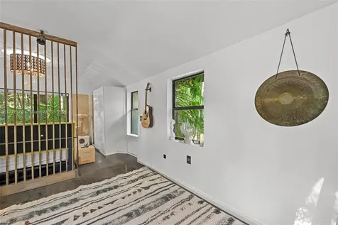 376 NE 85th Street El Portal FL 33138