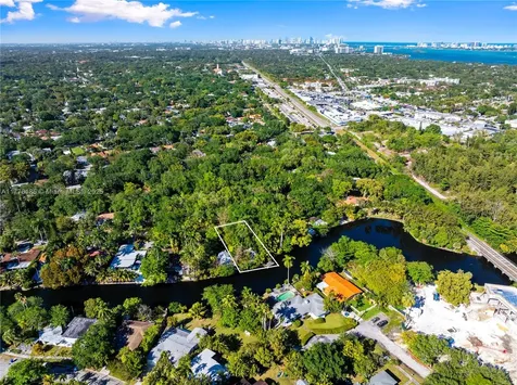 376 NE 85th Street El Portal FL 33138