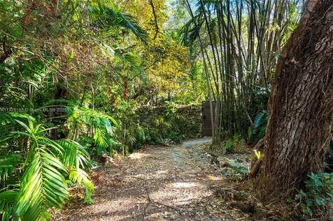 376 NE 85th Street El Portal FL 33138