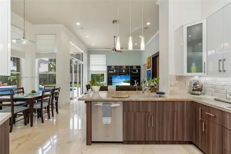 1844 Lighthouse Court Weston FL 33327