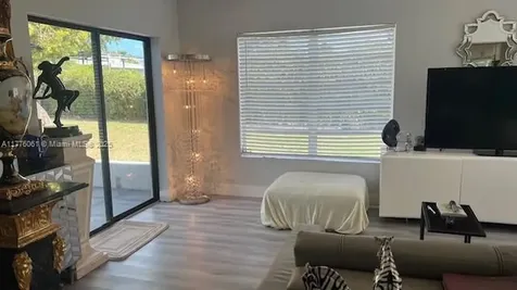 9380 SW 179th Terrace Palmetto Bay FL 33157