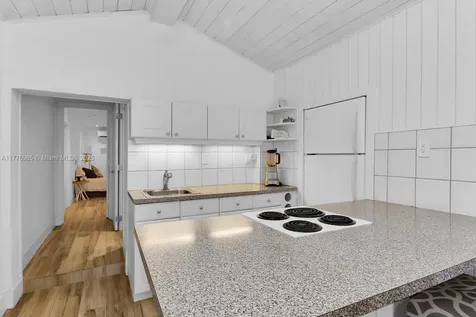 796 Glenridge Road Key Biscayne FL 33149