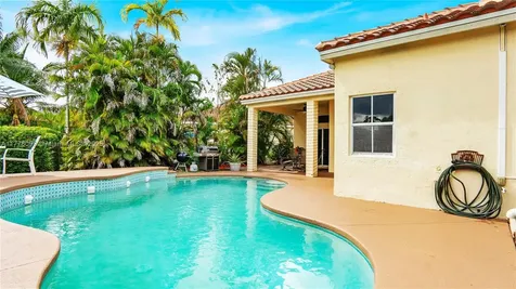 773 Tanglewood Circle Weston FL 33327