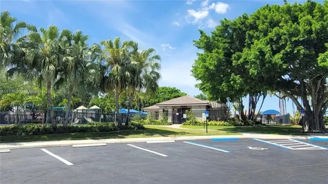 773 Tanglewood Circle Weston FL 33327