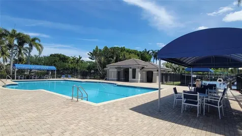 773 Tanglewood Circle Weston FL 33327