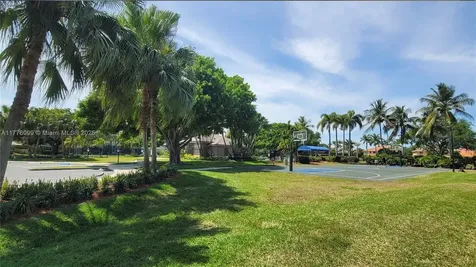 773 Tanglewood Circle Weston FL 33327