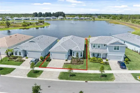 9734 SW Meridian Way Stuart FL 34997