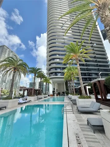 801 S Miami Avenue Miami FL 33130