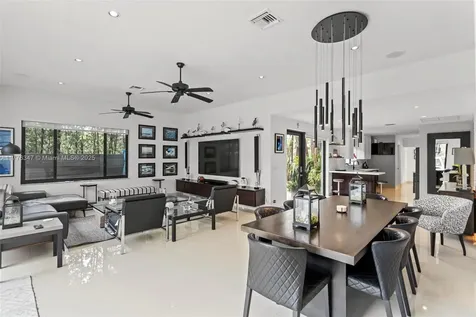 1762 SE 7th Street Fort Lauderdale FL 33316