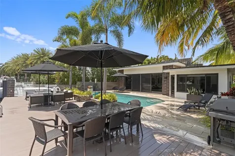 1762 SE 7th Street Fort Lauderdale FL 33316
