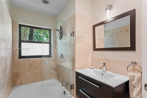 1762 SE 7th Street Fort Lauderdale FL 33316