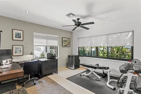 1762 SE 7th Street Fort Lauderdale FL 33316