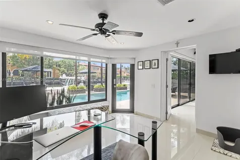 1762 SE 7th Street Fort Lauderdale FL 33316