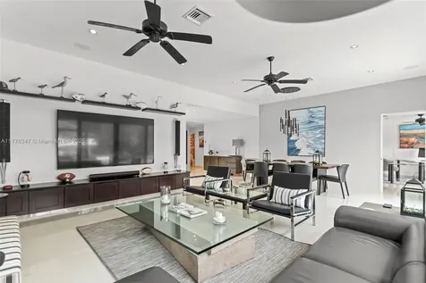 1762 SE 7th Street Fort Lauderdale FL 33316