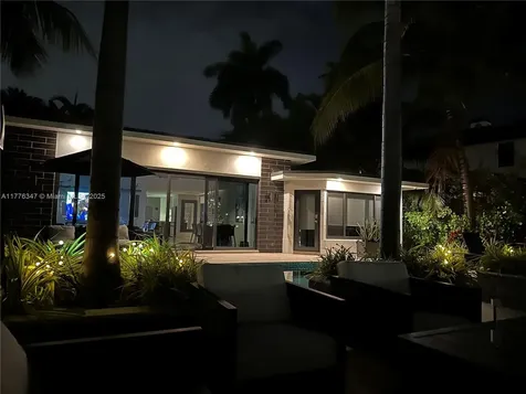 1762 SE 7th Street Fort Lauderdale FL 33316