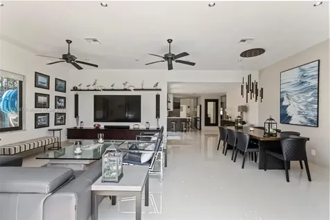 1762 SE 7th Street Fort Lauderdale FL 33316