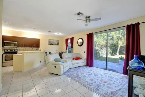 8064 NW 66th Way Parkland FL 33067