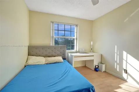 8064 NW 66th Way Parkland FL 33067
