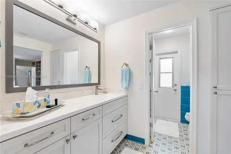1999 NW 107th Drive Coral Springs FL 33071