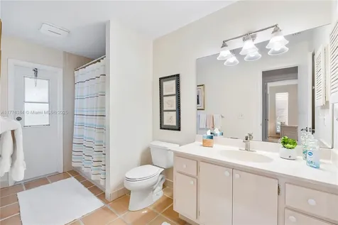 1999 NW 107th Drive Coral Springs FL 33071
