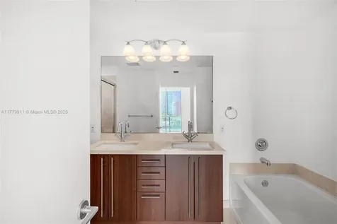 79 SW 12th Street Miami FL 33130