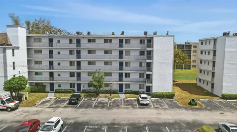 8540 N Sherman Circle Miramar FL 33025