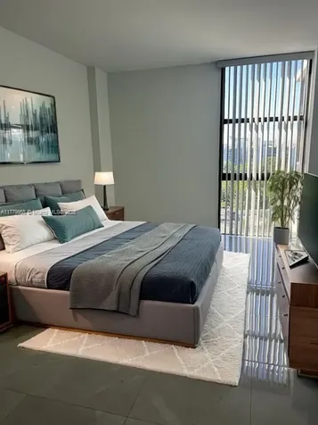 20301 W Country Club Drive Aventura FL 33180